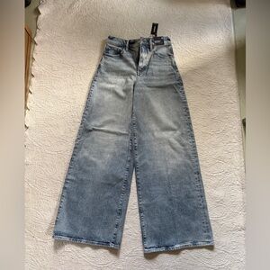 NEW with tags Express Light Blue Flare Jeans - size 2 - Christmas gift!